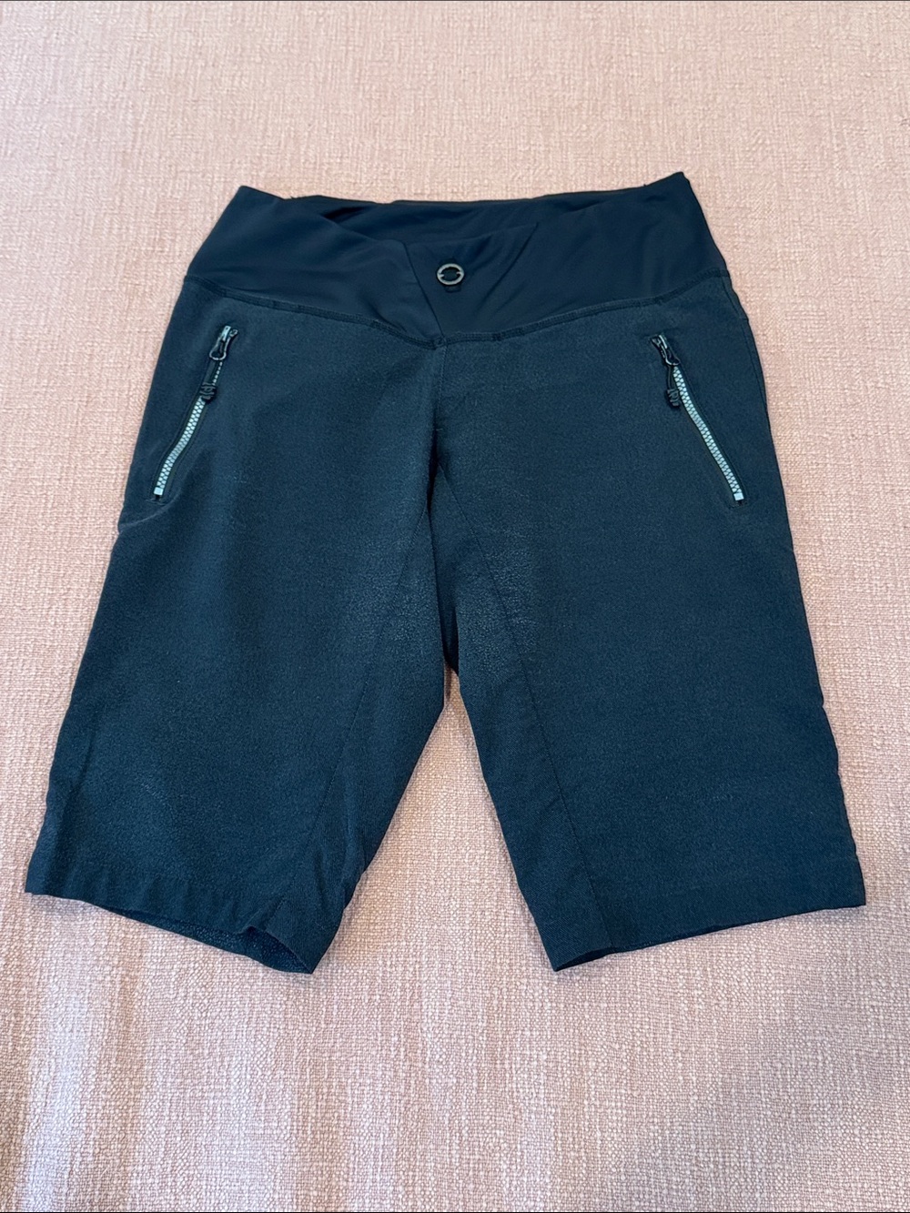 Small Motor sports Women's Black Bermuda Shorts with Zip Pockets W28L14